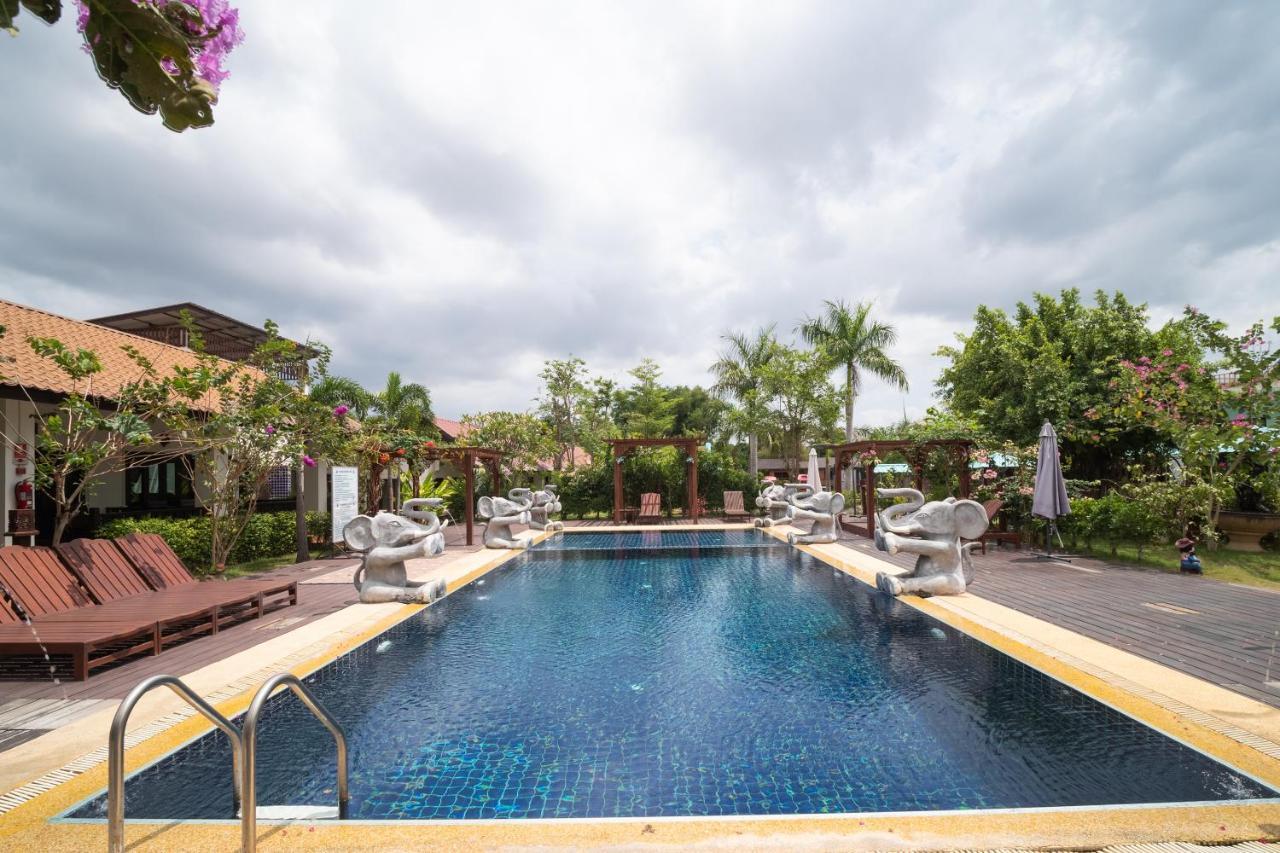 באנג לאמונג Oyo 837 Baan Kiang Nam Resort מראה חיצוני תמונה